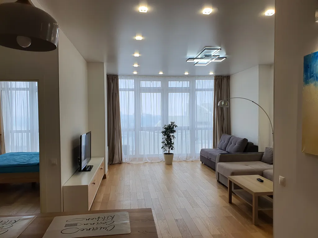 Апартаменты в центре города с прекрасным видом на золотой мост