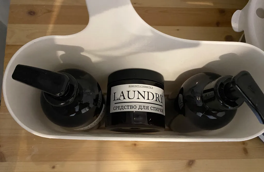 Море через дорогу