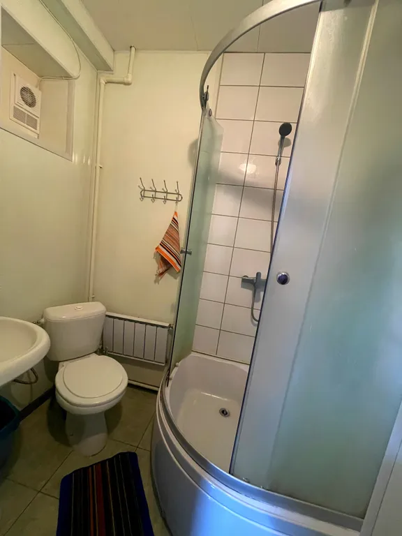 Квартира Отдельные апартаменты с парковкой и всеми удобствами — Ейск