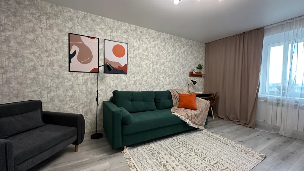 Яркий просторный апартамент около ЖД вокзала