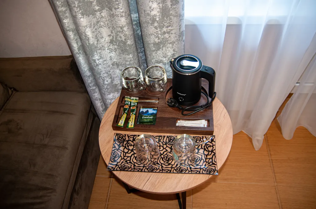 Квартира Квартира Улучшенный комфорт плюс, четырёхместный номер с террасой — Геленджик