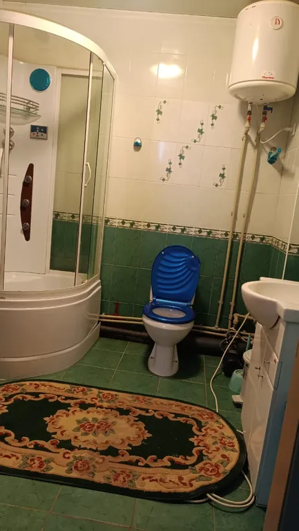 Эллинг на берегу моря