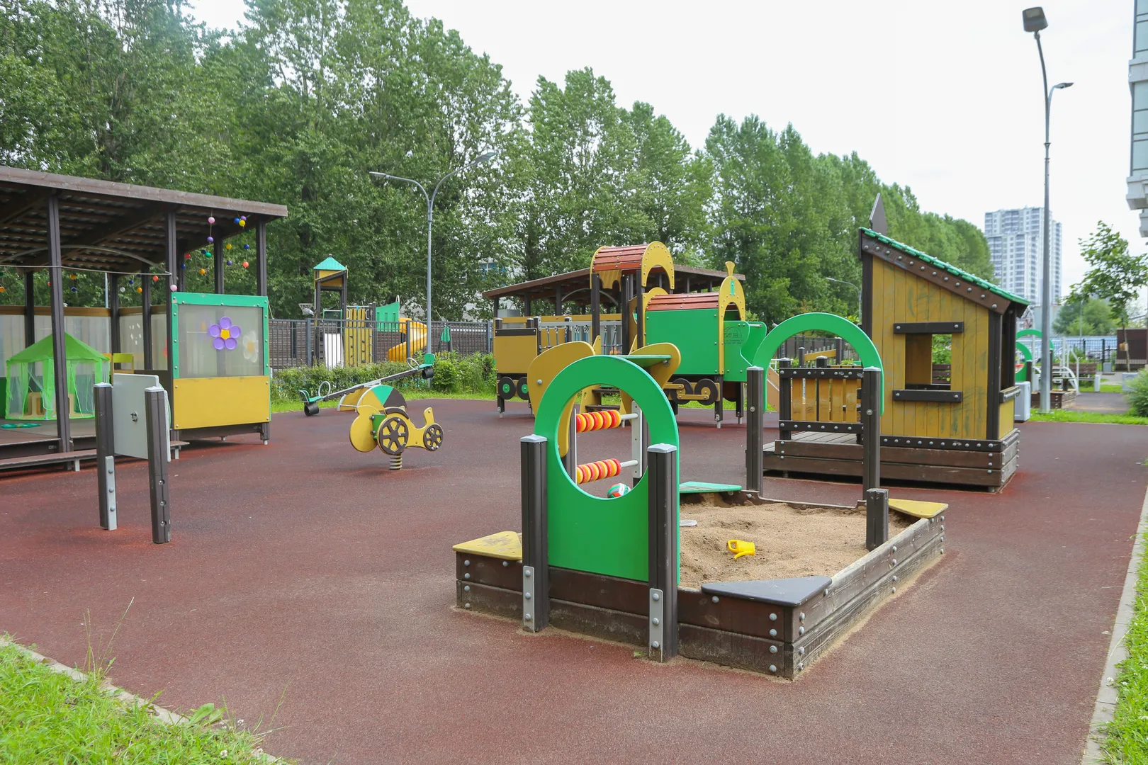 Фото