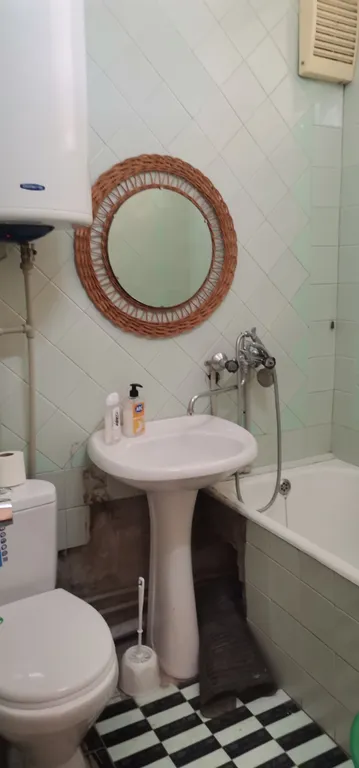 Квартира Однокомнатная квартира с видом на море — Сухум