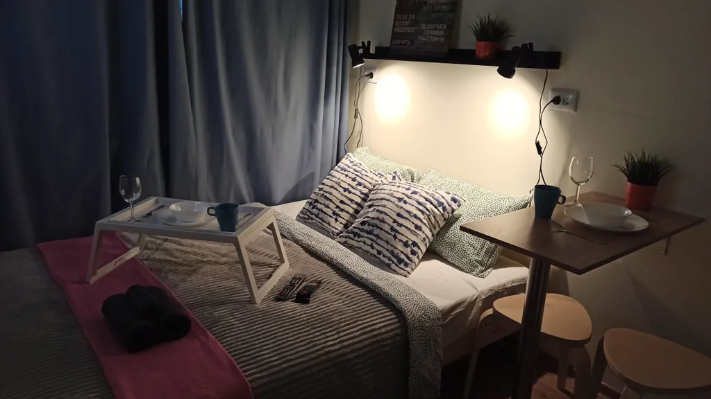 Светлая уютная студия для семейной пары около ЖД Вокзала