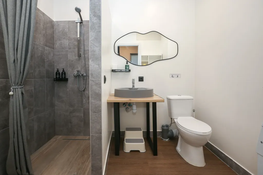 Дом у озера Белая Дача