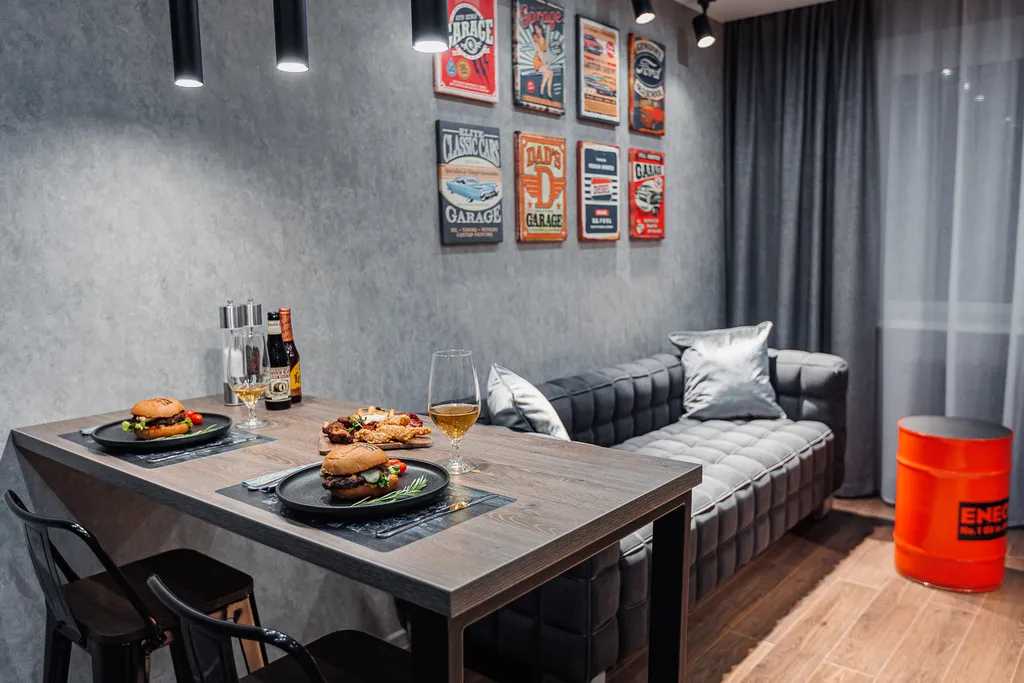 Апартаментs Гараж - холостяцкий люкс в самом центре