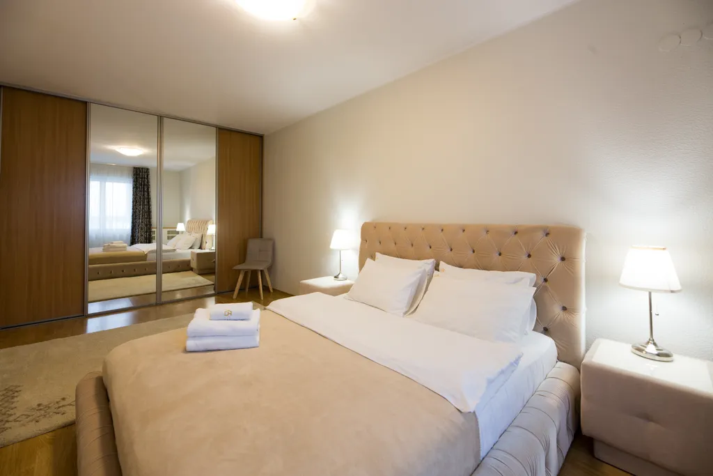 Апартаменты 4-комнатные в центре города