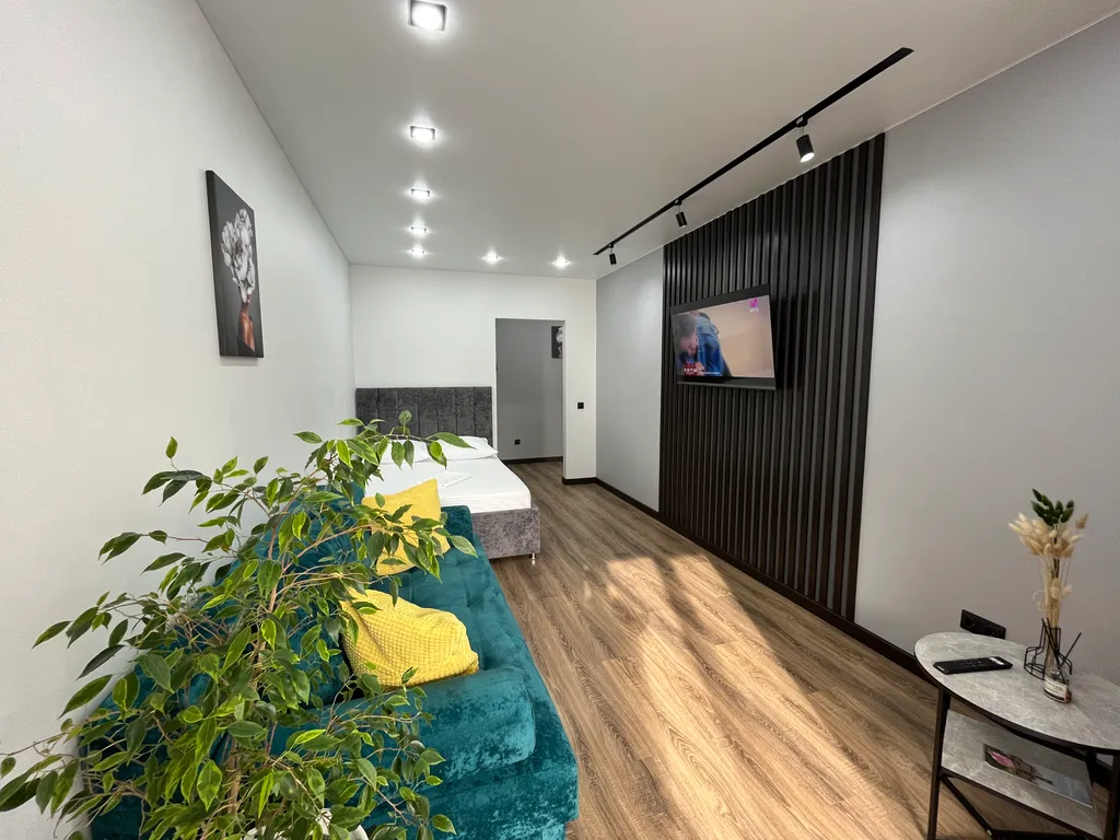 Новая уютная 1-я квартира с дизайнерским ремонтом в центре города