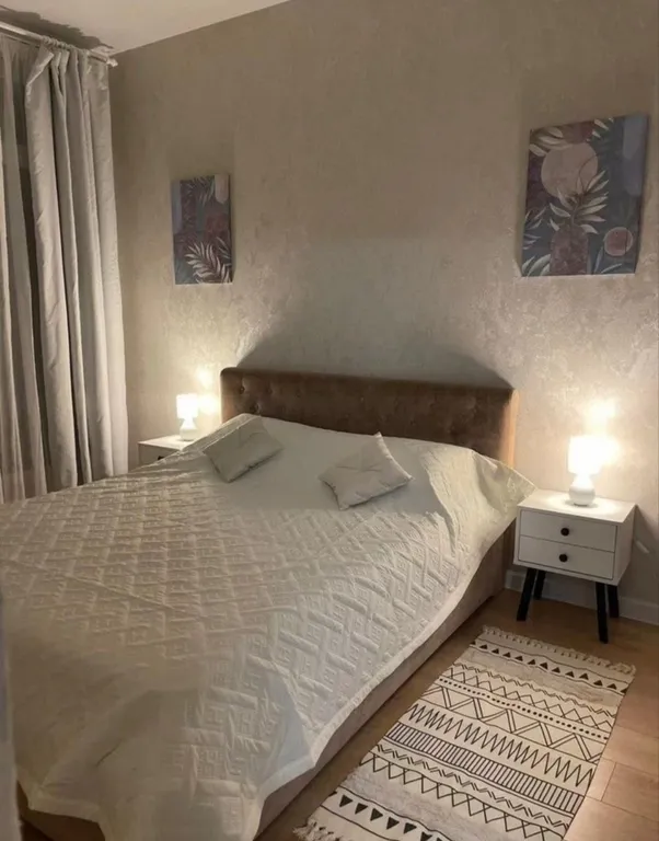 Двухкомнатная квартира на рассвете