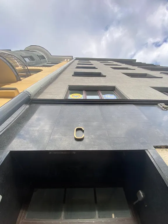 Стильная квартира в зеленом центре Выбора