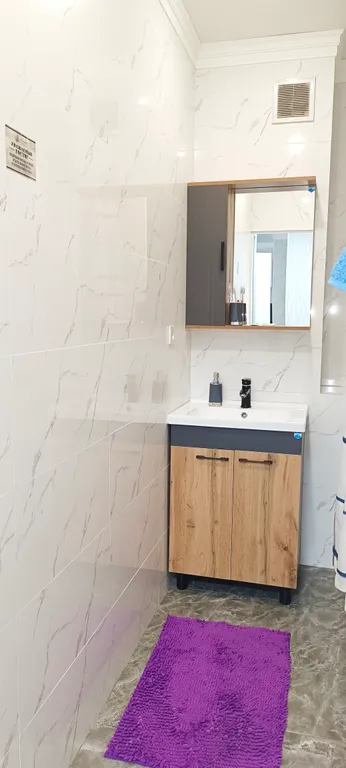 Новая квартира напротив трц апорт расположен в западное части города