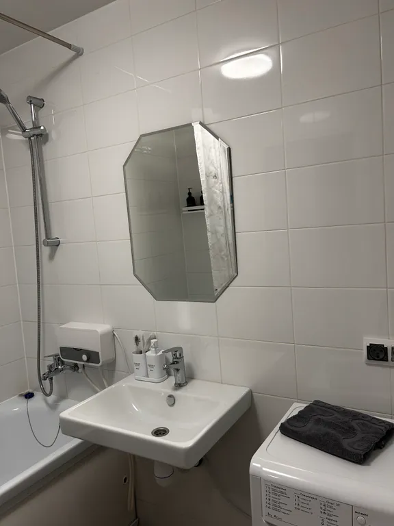 Нoвая уютнaя 1-комнатная квартира