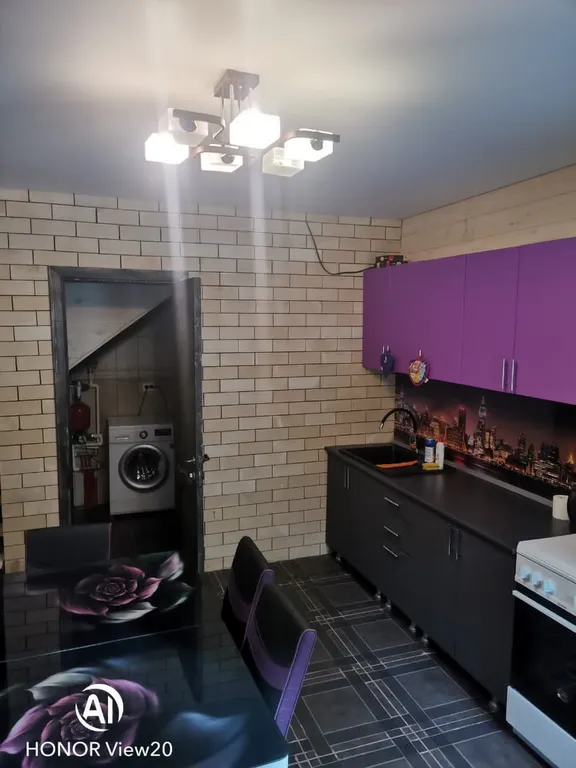 Уютный 3-х этажный коттедж в центре Домбая