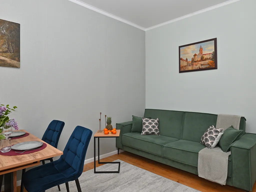 Квартира 3-комнатная Квартира — Калининград