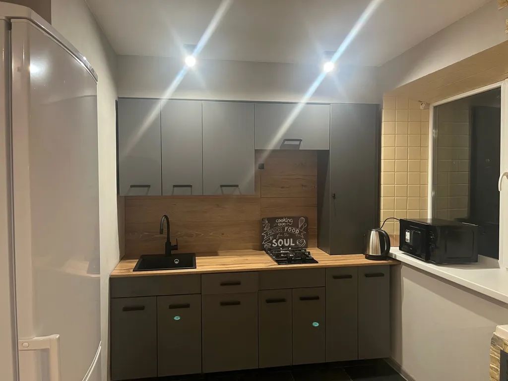 Комфортабельная и просторная квартира в центре города, после ремонта.