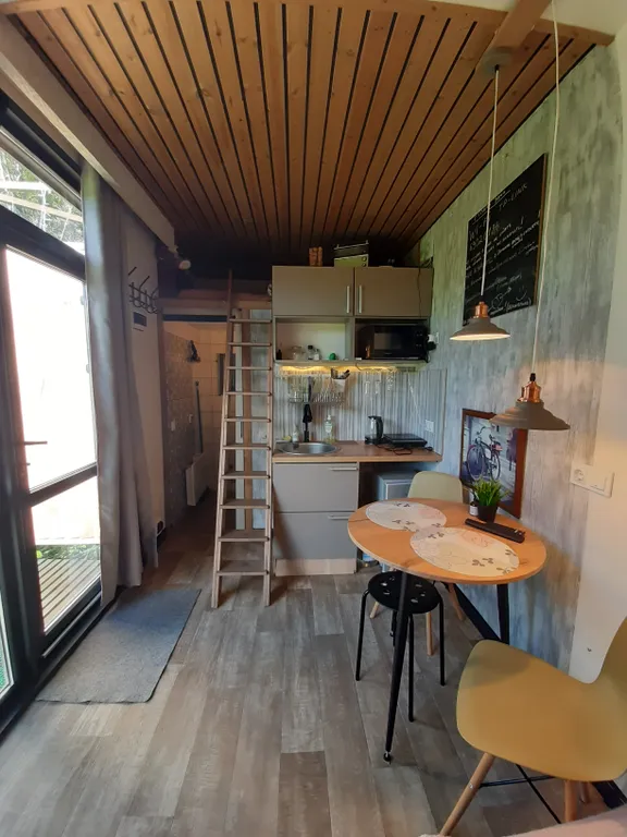 Теплый домик - студия у реки