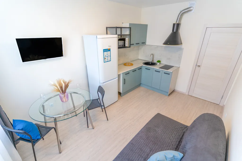 Апартамент с угловой солнечной спальней и видом на город