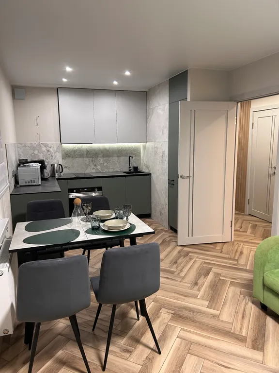 Квартира Елки зелёные рядом с жд вокзалом