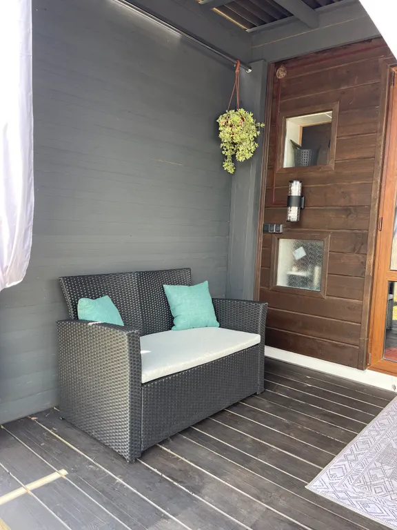 Домик на берегу моря