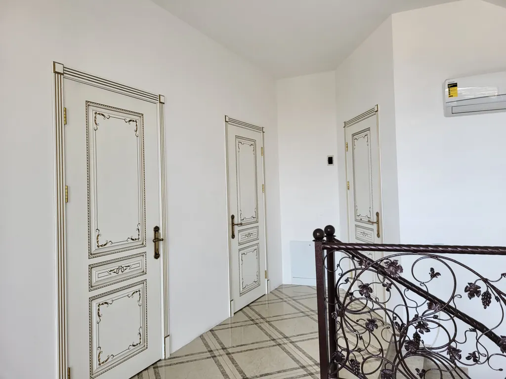 Дом с четырьмя спальнями и панорамой на Махачкалу