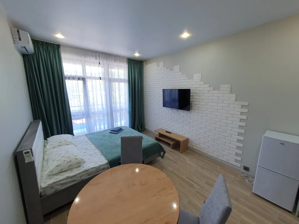 Квартира с бассейном