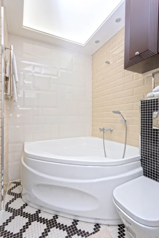 Современный апартамент с балконом рядом с метро Фрунзенская