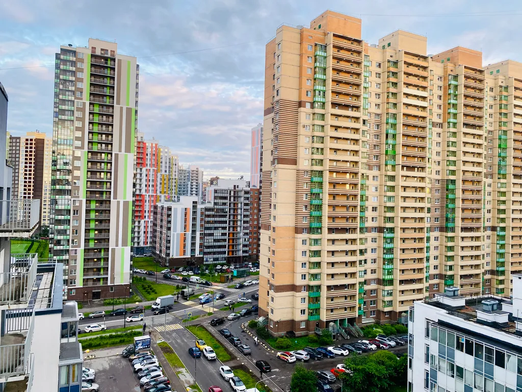 Уютная квартира с прекрасным видом на город в огнях