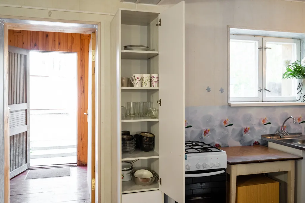 Дом 1 в лесу у реки