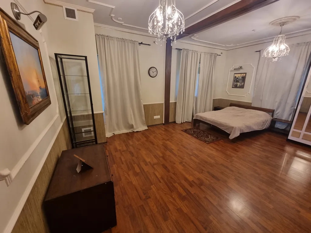 Вилла в парке XVIII века