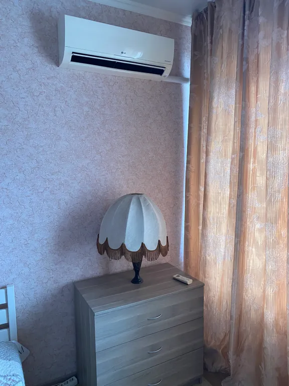 Квартира Апартаменты однокомнатные в центре города, море в шаговой доступности — Гагра