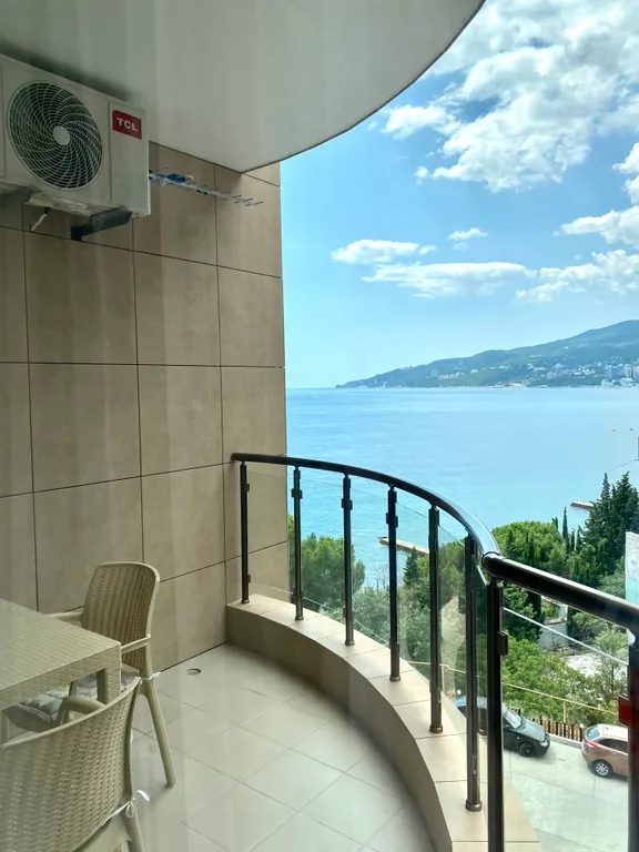 Квартира с видом на море