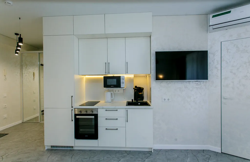 Просторный апартамент с видом на море и горы