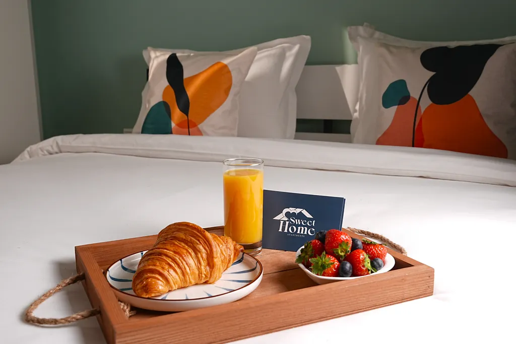 Улучшенные апартаменты с балконом в центре города