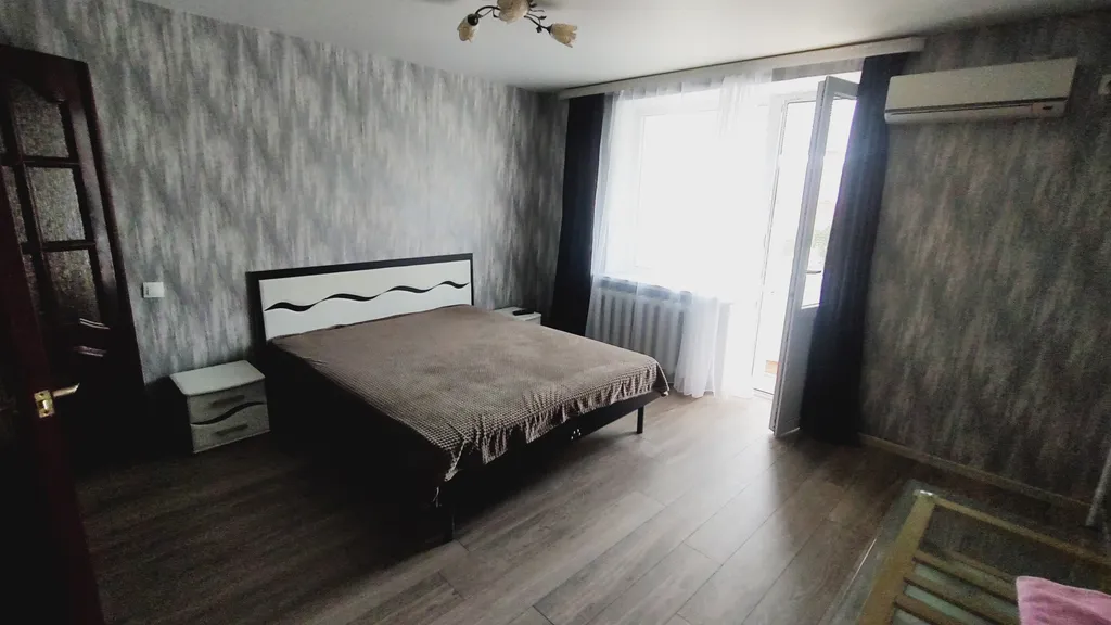 Двухкомнатная, ТЦ Континент