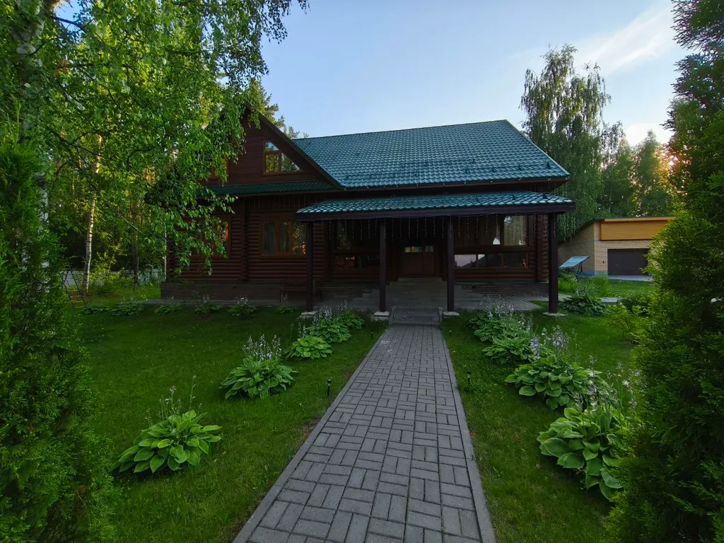 Эко-сруб у озер с сибирским чаном