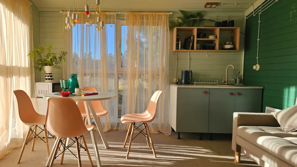 Дом на лугу