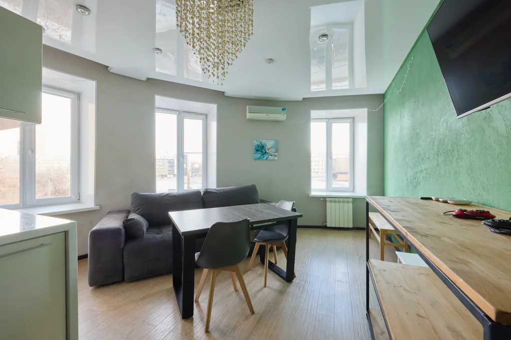 7-местные апартаменты с паркингом, напротив ТЦ