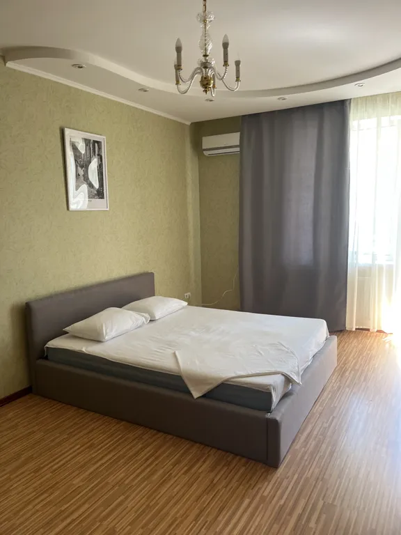 Квартира у СГЮА на новой набережной