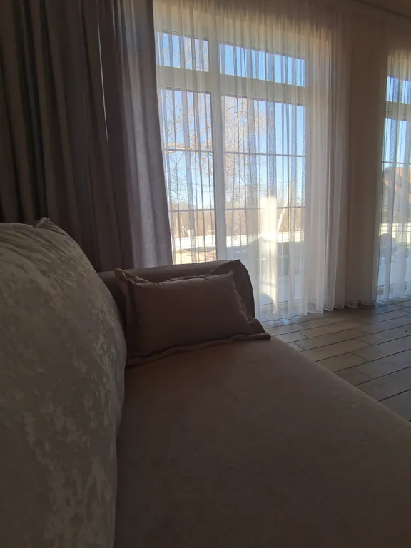 Уютный дом с видом на реку