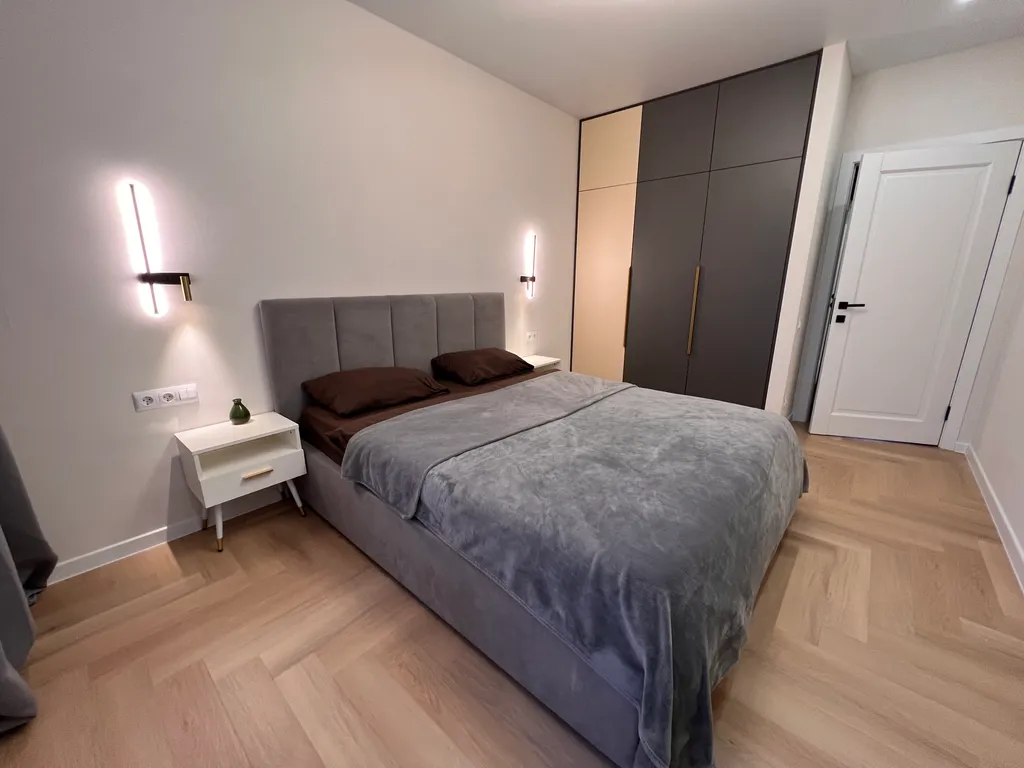 Четырёхкомнатные апартаменты рядом с парком якутова и ледовой ареной