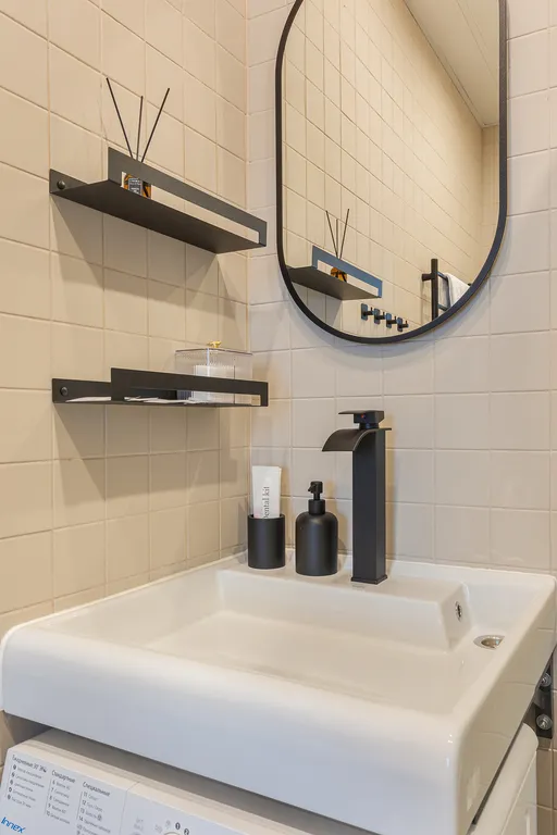 J&N Apartments Дизайнерская видовая студия с балконом