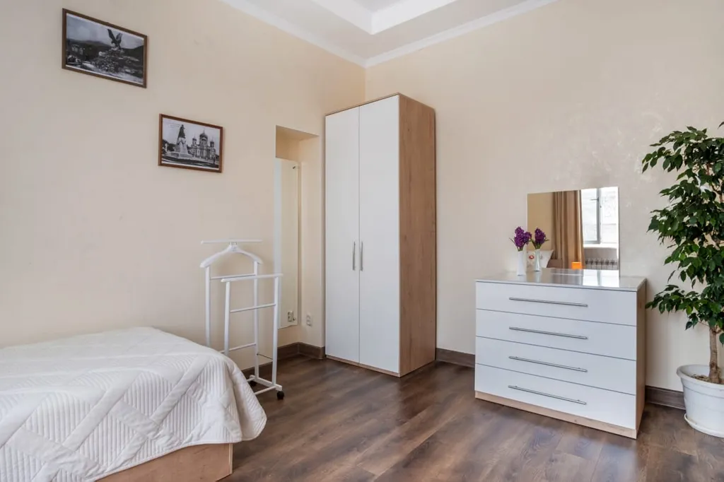 Квартира c Двумя Раздельными Спальнями и Балконом