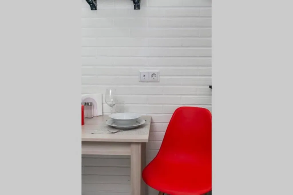 Квартира-студия в жк новокрасково-1