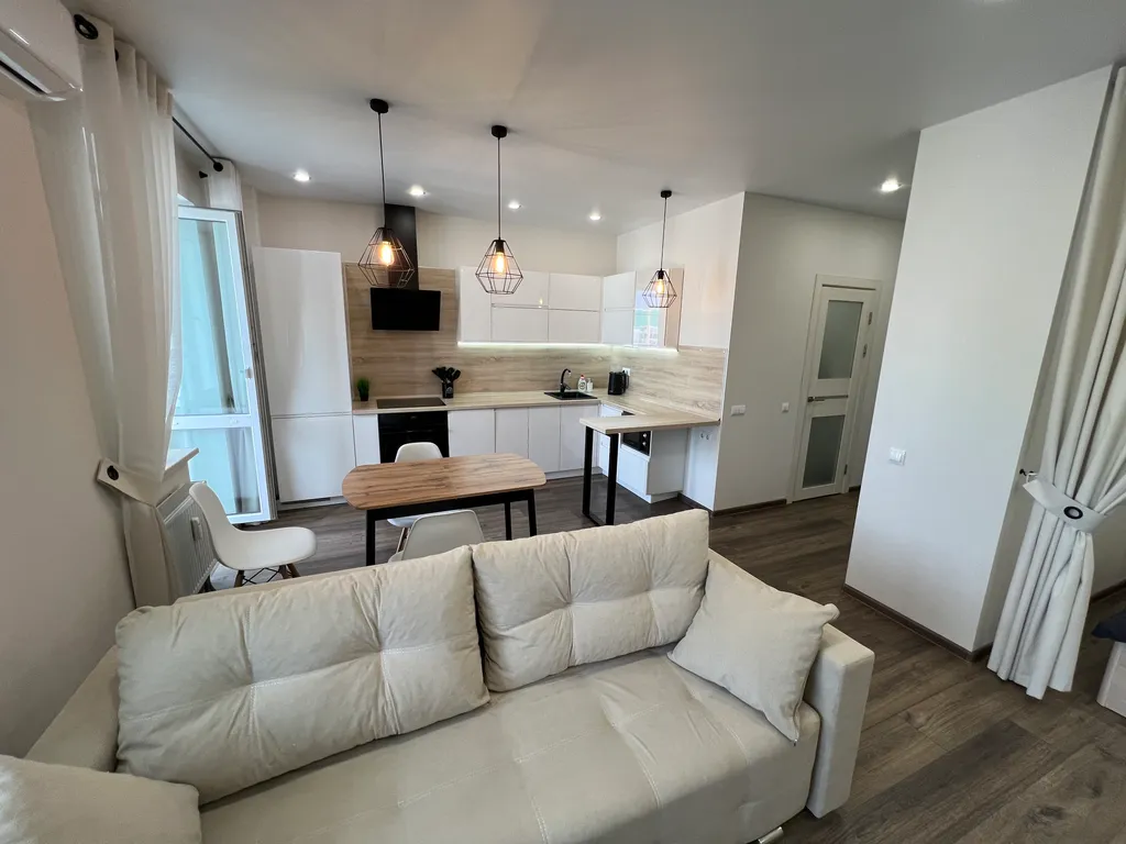 Квартира возле ТЦ Макси