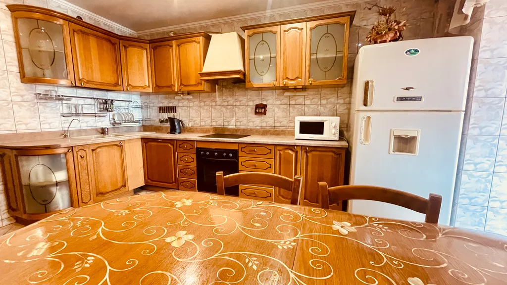 Просторная трешка в центре