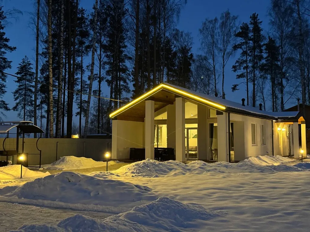 Коттедж Новый Коттедж с видом на лес и в трех минутах от изумрудного карьера — Мга