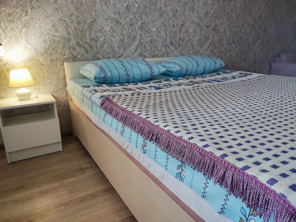 Тёплая Весна