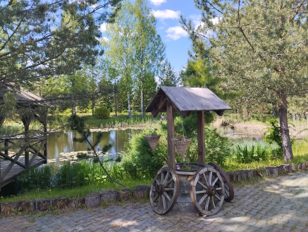 Дом на берегу сказочного озера