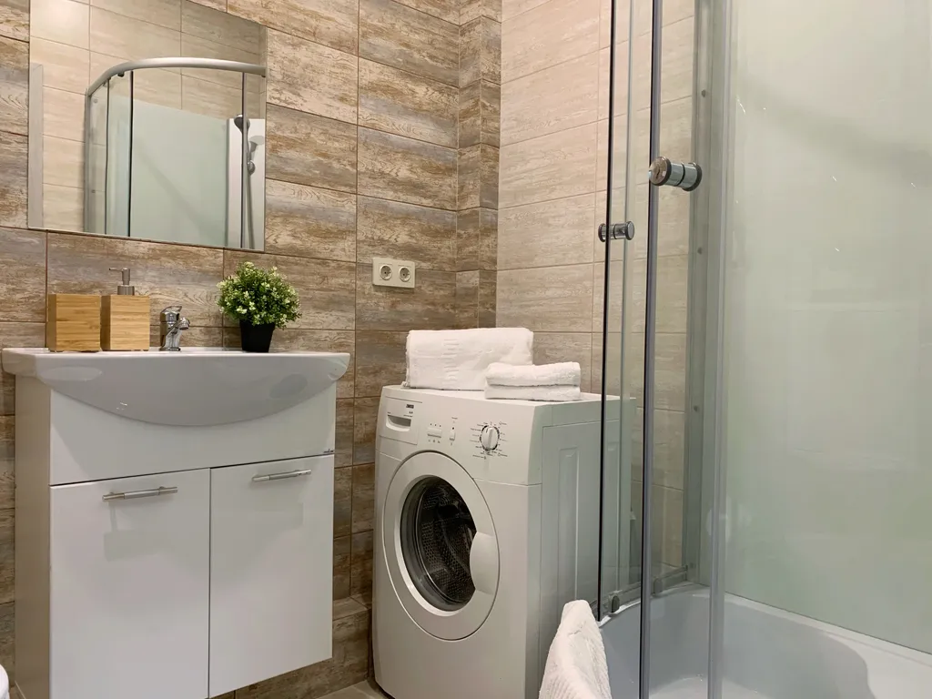 Студия с премиум-пакетом ТВ в 10 минутах от площади Маркса